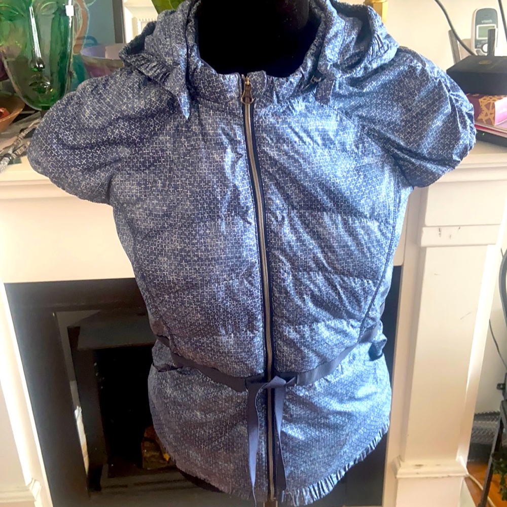 LuluLemon lightweight, princess cap-sleeve, and tie-waist vest